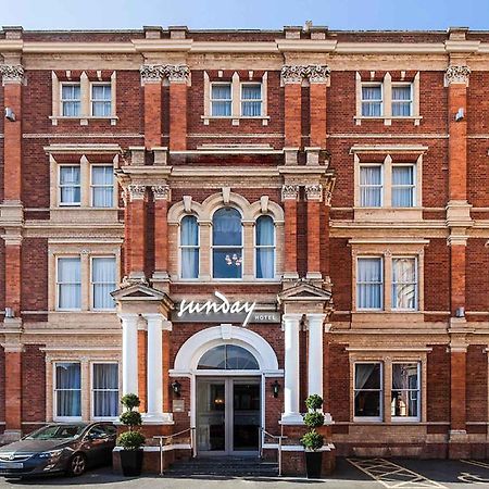 Exeter Rougemont Hotel By Sunday Екстериор снимка