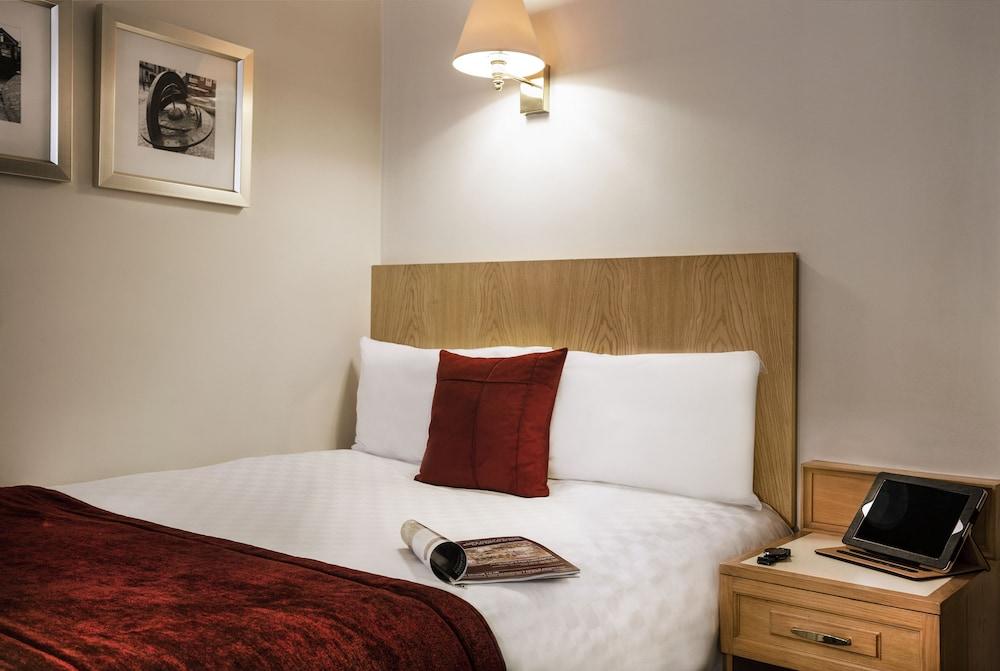 Exeter Rougemont Hotel By Sunday Екстериор снимка